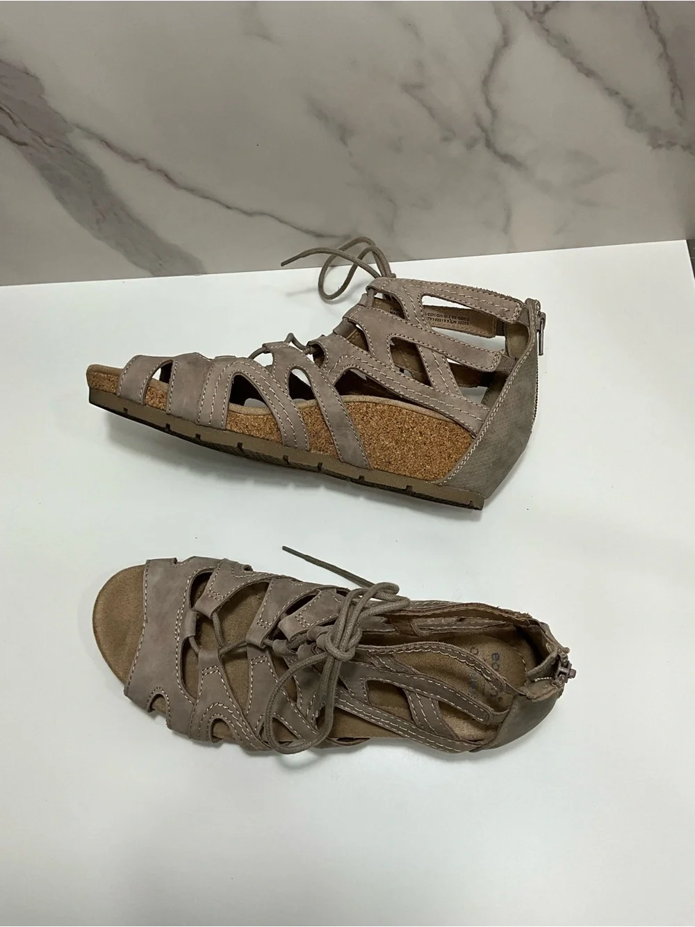 EARTH ORIGINS Kendra Taupe Lace Up Cutout Cork Wedge Sandals 9.5W